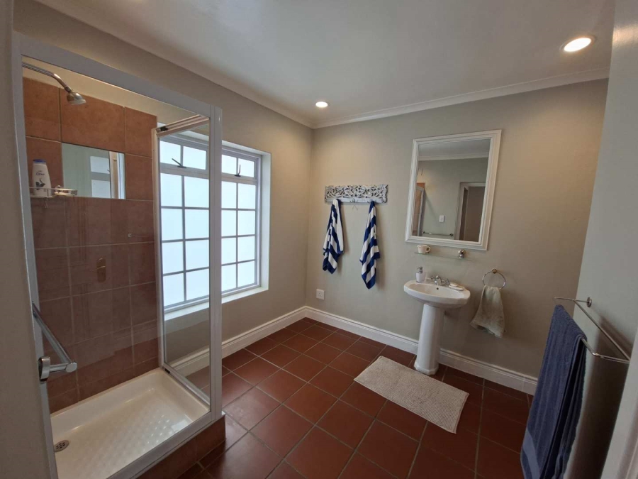 4 Bedroom Property for Sale in Constantia Western Cape